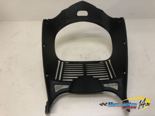 HABILLAGE DE TETE DE FOURCHE INFERIEUR HONDA 125 VARADERO 2001