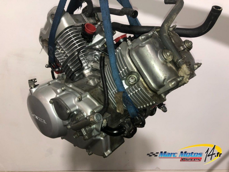 MOTEUR HONDA 125 VARADERO 2001