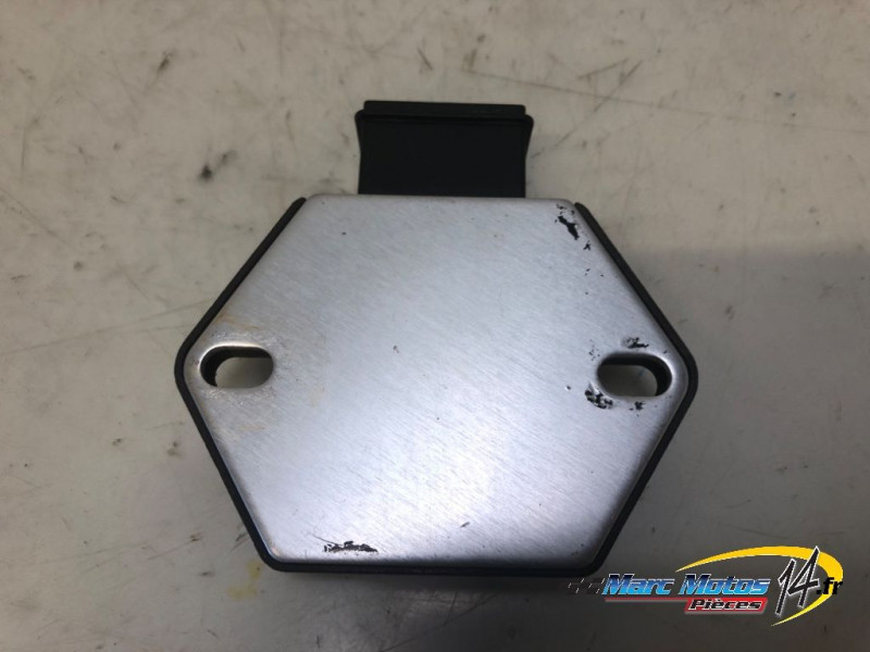 REGULATEUR HONDA 125 VARADERO 2001