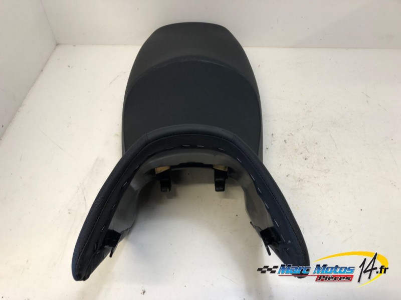 SELLE BIPLACE HONDA 125 VARADERO 2001