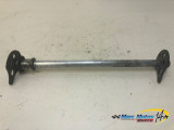 AXE DE ROUE ARRIERE YAMAHA 125 TW 2002