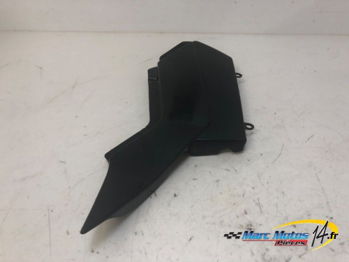 CACHE LATERAL GAUCHE YAMAHA 125 TW 2002