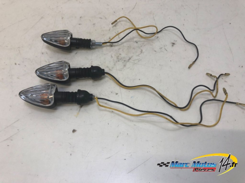 CLIGNOTANTS ADAPTABLES YAMAHA 125 TW 2002
