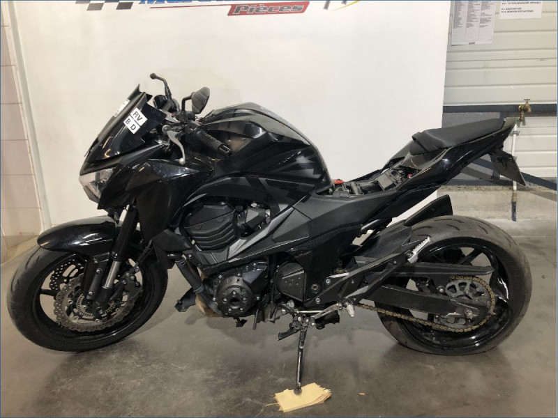 KAWASAKI Z800 