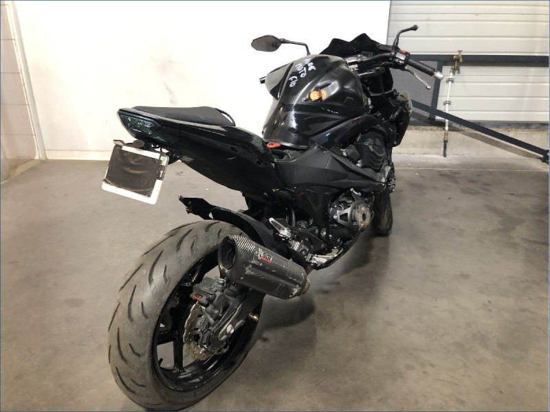 KAWASAKI Z800 