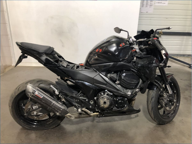 KAWASAKI Z800 