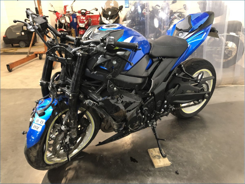 SUZUKI 750 GSX-S A2