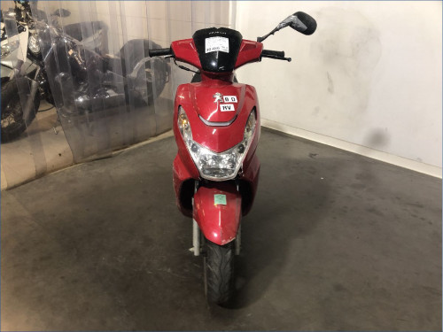 PEUGEOT 50 KISBEE 