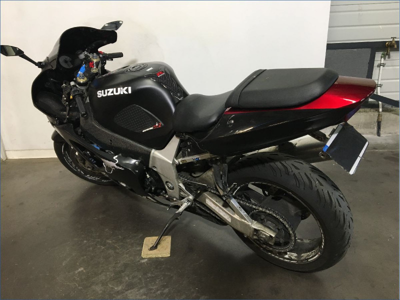 SUZUKI 750 GSXR 