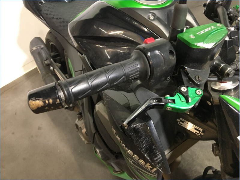 KAWASAKI Z800 