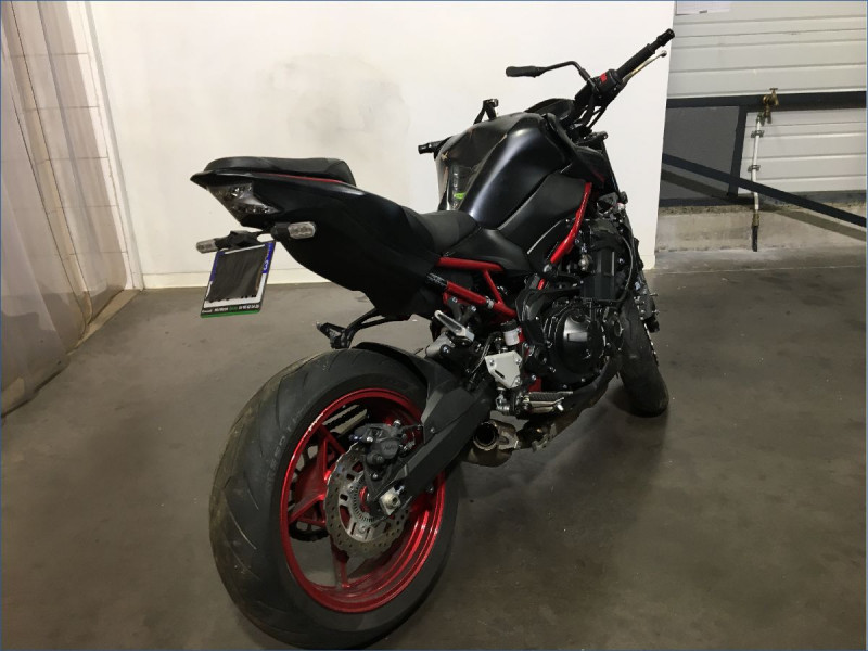 KAWASAKI Z900 