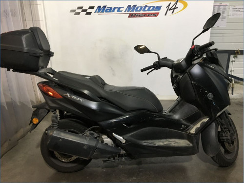 YAMAHA 300 XMAX 