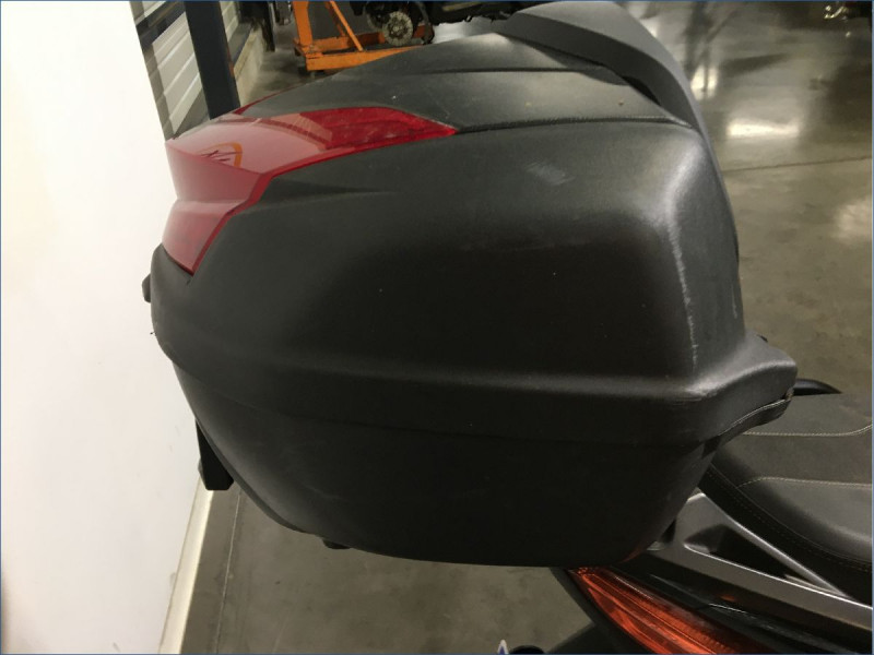 YAMAHA 300 XMAX 