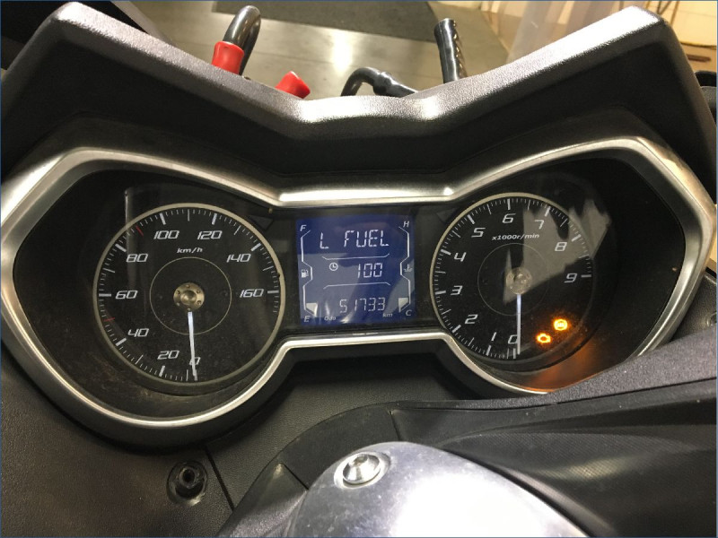 YAMAHA 300 XMAX 
