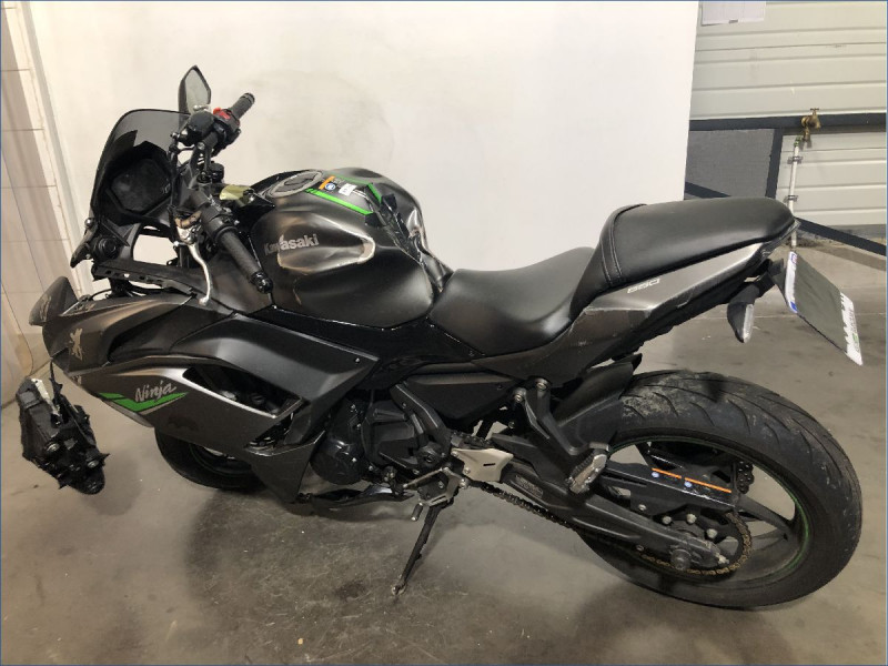 KAWASAKI 650 NINJA ABS