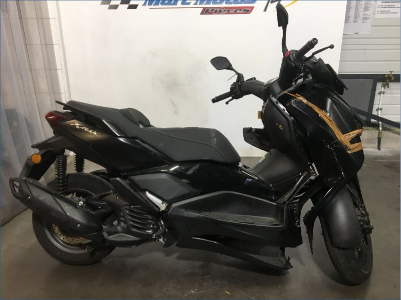 YAMAHA 125 XMAX 