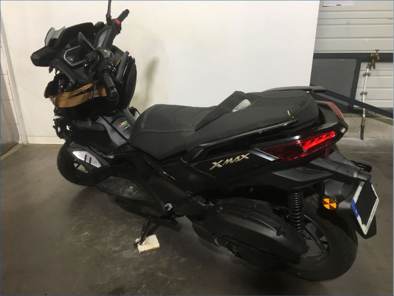 YAMAHA 125 XMAX 