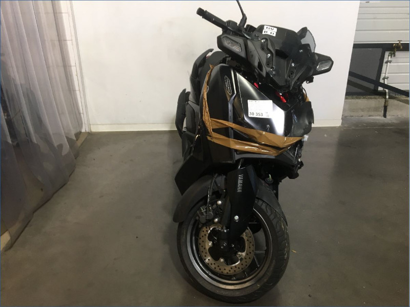 YAMAHA 125 XMAX 