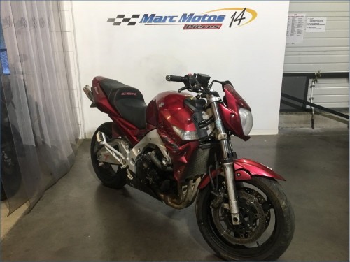 SUZUKI 600 GSR 