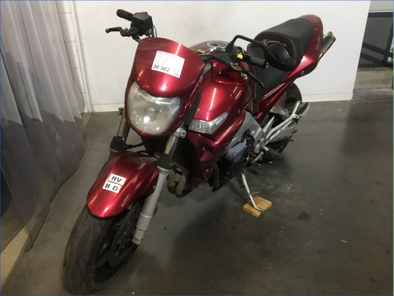 SUZUKI 600 GSR 