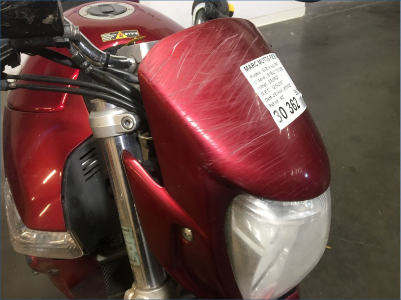 SUZUKI 600 GSR 
