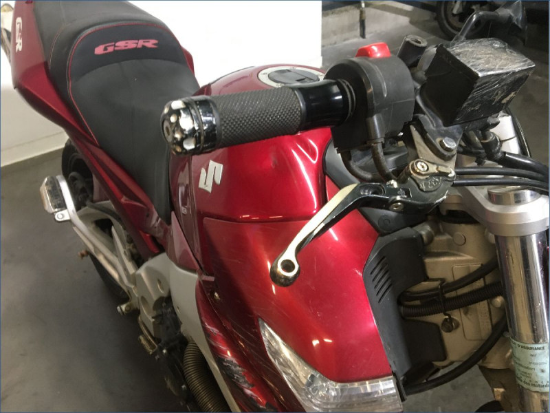 SUZUKI 600 GSR 