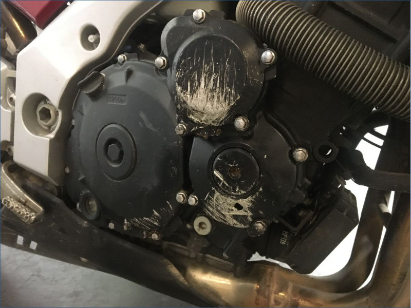 SUZUKI 600 GSR 