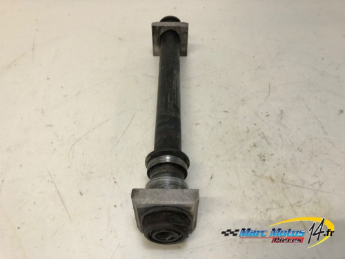 AXE DE ROUE ARRIERE SUZUKI 1300 GSXR HAYABUSA 2000