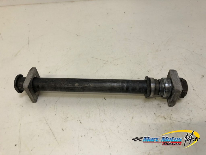 AXE DE ROUE ARRIERE SUZUKI 1300 GSXR HAYABUSA 2000