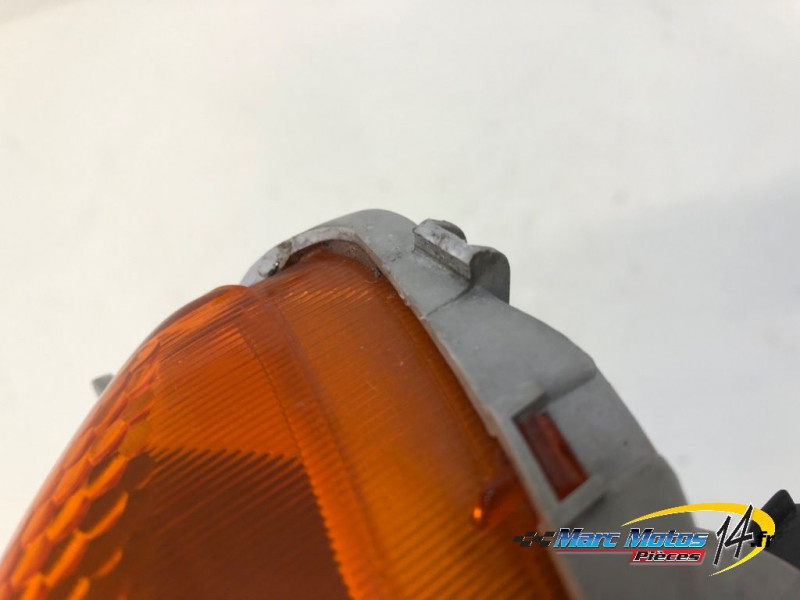 CLIGNOTANT AVANT GAUCHE SUZUKI 1300 GSXR HAYABUSA 2000