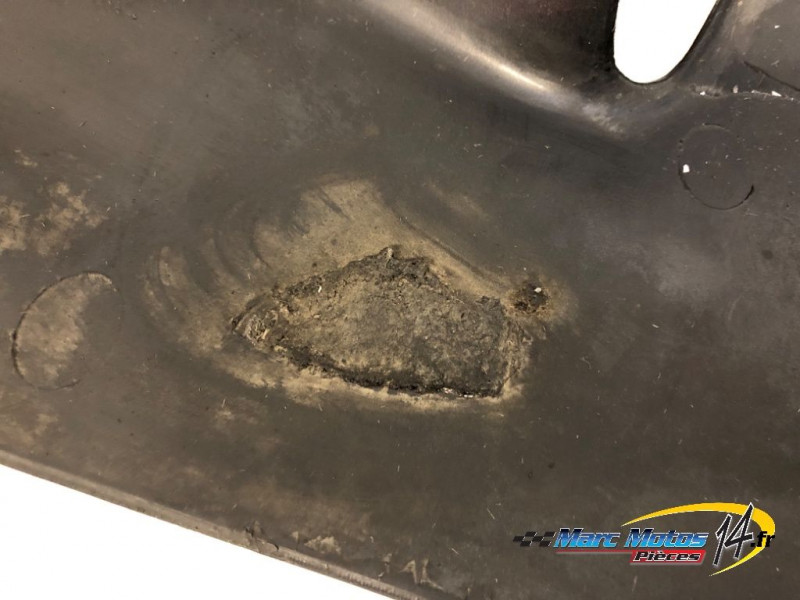 FLANC DE CARENAGE GAUCHE SUZUKI 1300 GSXR HAYABUSA 2000