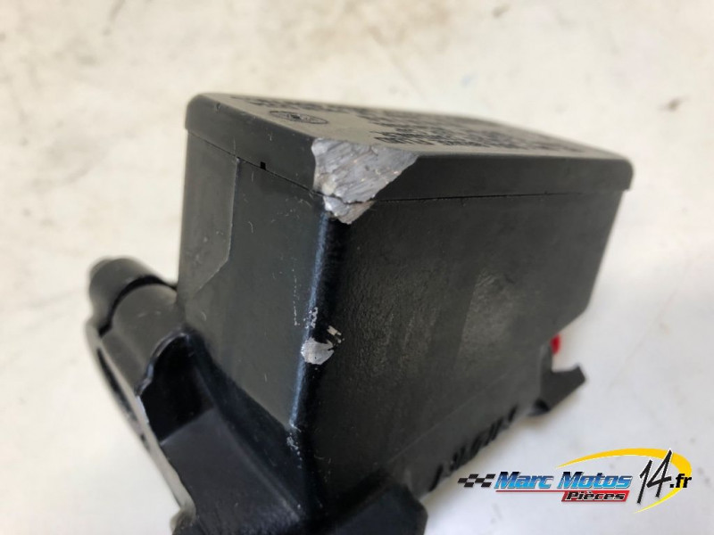 MAITRE CYLINDRE DE FREIN AVANT SUZUKI 1300 GSXR HAYABUSA 2000