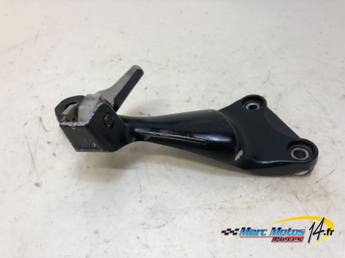 PLATINE ARRIERE DROITE SUZUKI 1300 GSXR HAYABUSA 2000