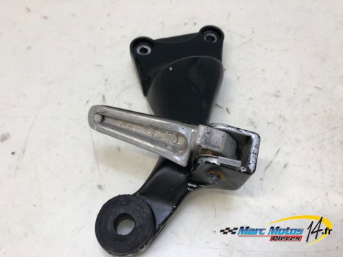 PLATINE ARRIERE DROITE SUZUKI 1300 GSXR HAYABUSA 2000