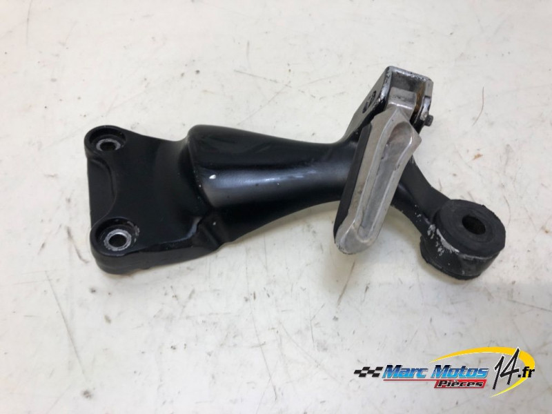 PLATINE ARRIERE DROITE SUZUKI 1300 GSXR HAYABUSA 2000