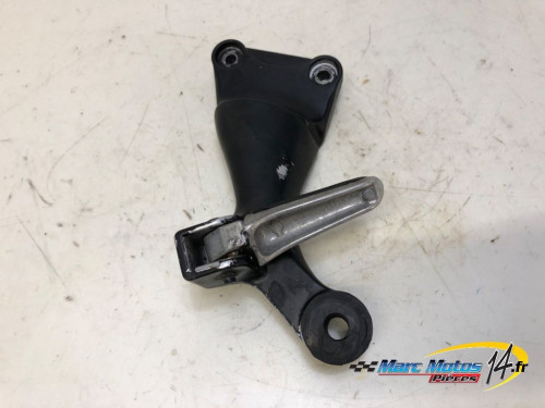PLATINE ARRIERE GAUCHE SUZUKI 1300 GSXR HAYABUSA 2000
