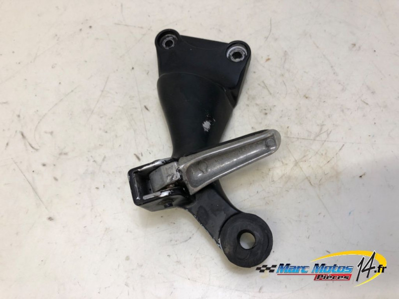PLATINE ARRIERE GAUCHE SUZUKI 1300 GSXR HAYABUSA 2000