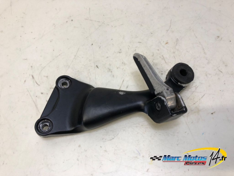 PLATINE ARRIERE GAUCHE SUZUKI 1300 GSXR HAYABUSA 2000