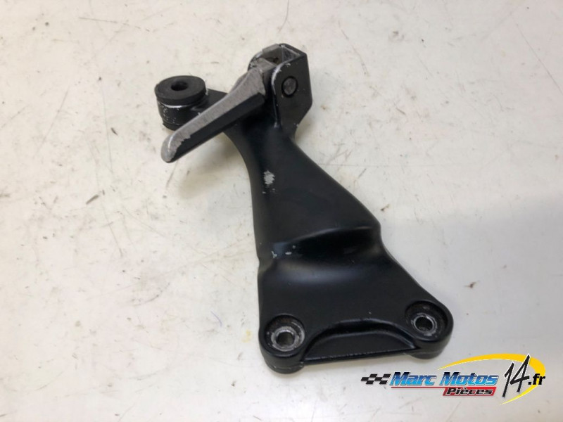 PLATINE ARRIERE GAUCHE SUZUKI 1300 GSXR HAYABUSA 2000