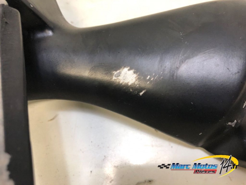 PLATINE ARRIERE GAUCHE SUZUKI 1300 GSXR HAYABUSA 2000