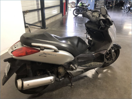 YAMAHA 125 XMAX 