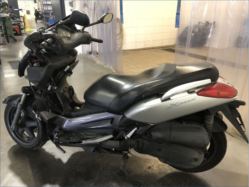 YAMAHA 125 XMAX 