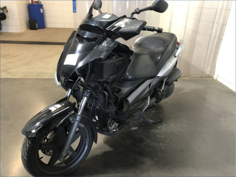 YAMAHA 125 XMAX 