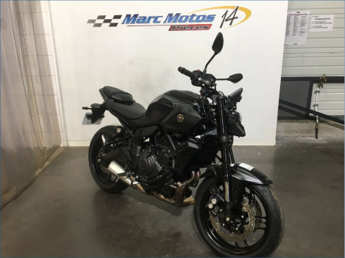 YAMAHA MT07 