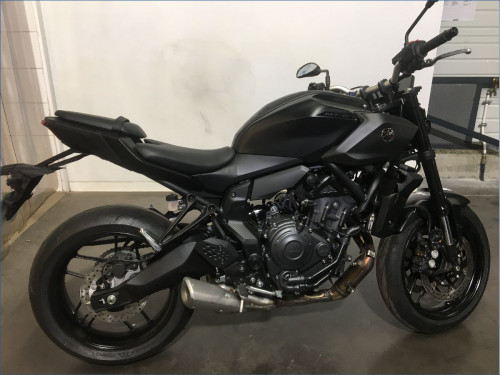 YAMAHA MT07 