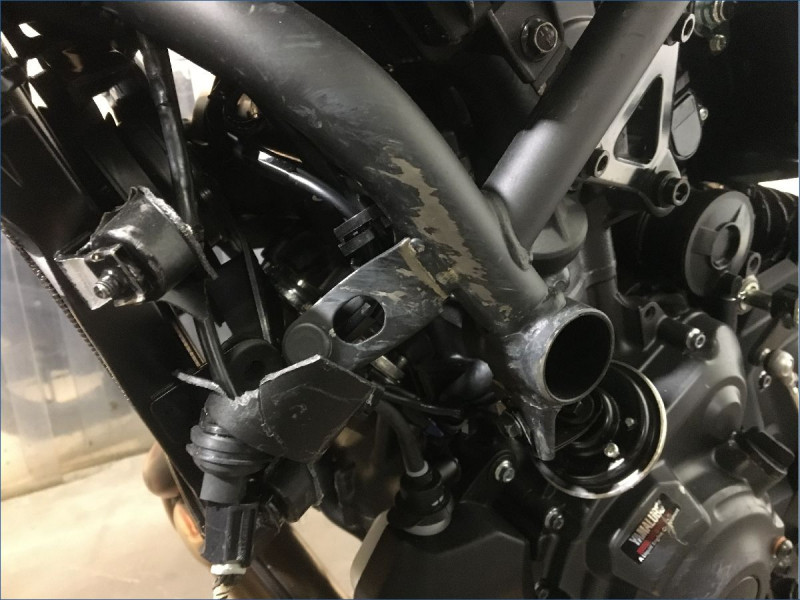 YAMAHA MT07 