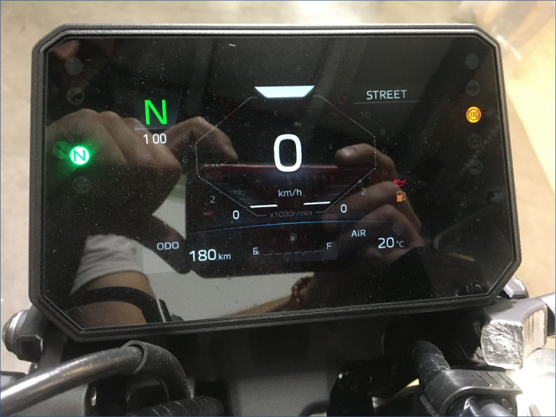 YAMAHA MT07 