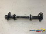 AXE DE ROUE ARRIERE YAMAHA 600 TT S 1994