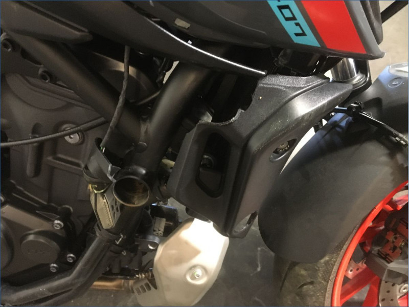YAMAHA MT07 