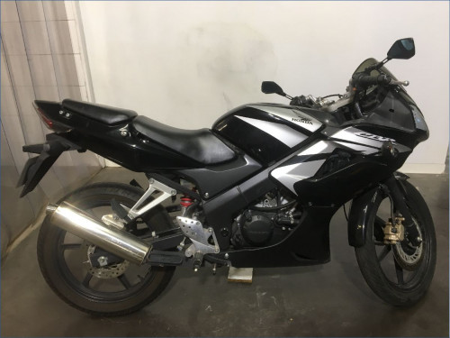 HONDA 125 CBR R